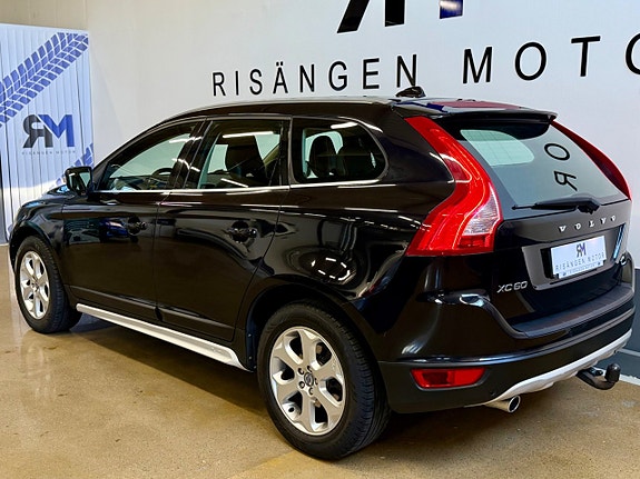 Volvo XC60 4 of 5