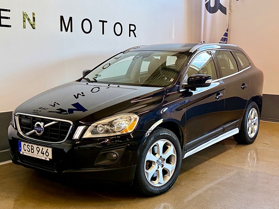 Volvo XC60 2 of 15