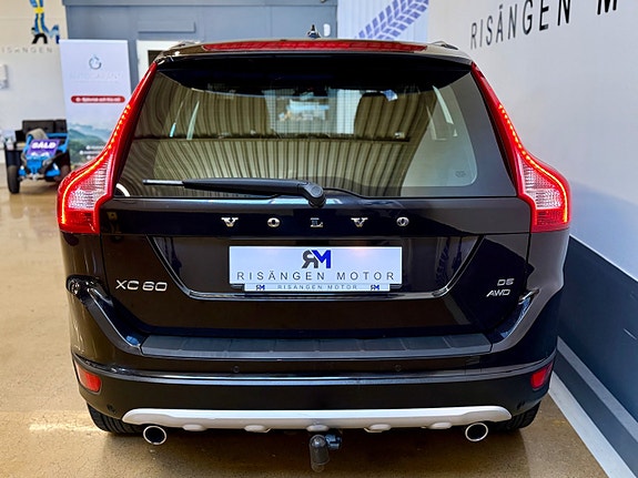 Volvo XC60 3 of 5