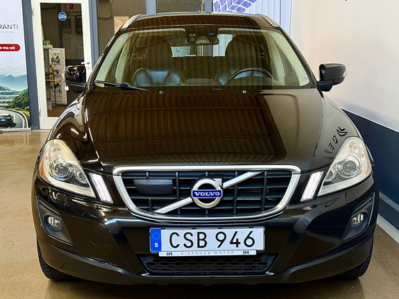 Volvo XC60 7 of 15