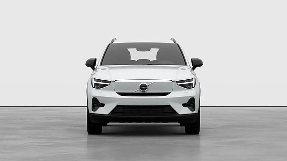 Volvo EX40 3 of 12