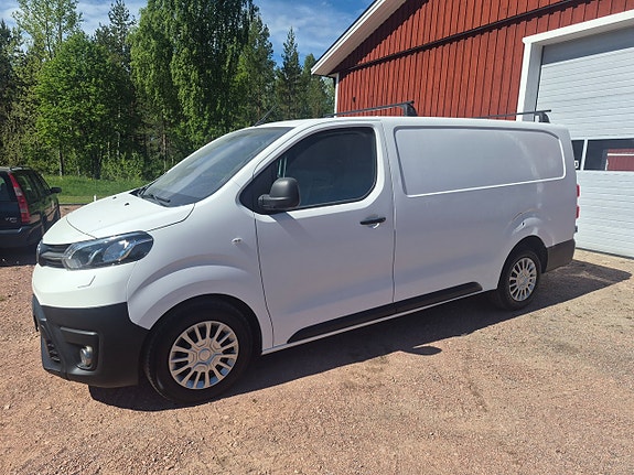 Toyota Proace 2 of 5