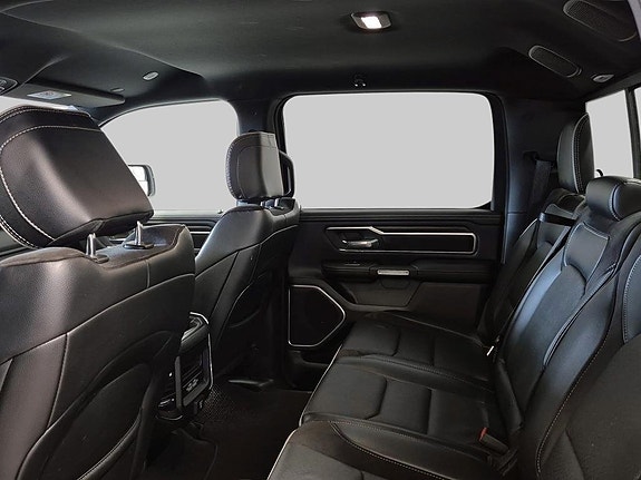 Dodge RAM 1500 13 of 17
