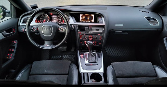 Audi A5 4 of 5