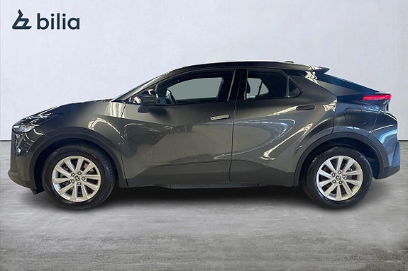 Toyota C-HR 3 of 21