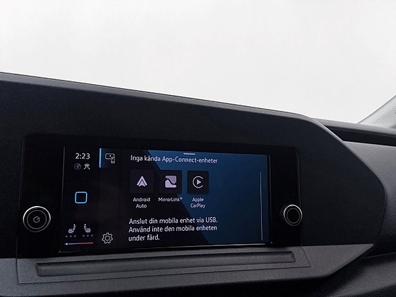 Volkswagen Caddy Maxi 18 of 28
