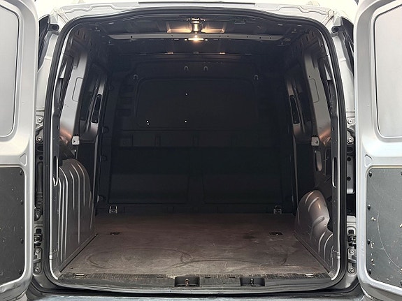 Volkswagen Caddy Maxi 28 of 28