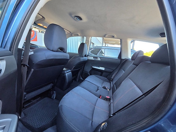 Subaru Forester 12 of 14