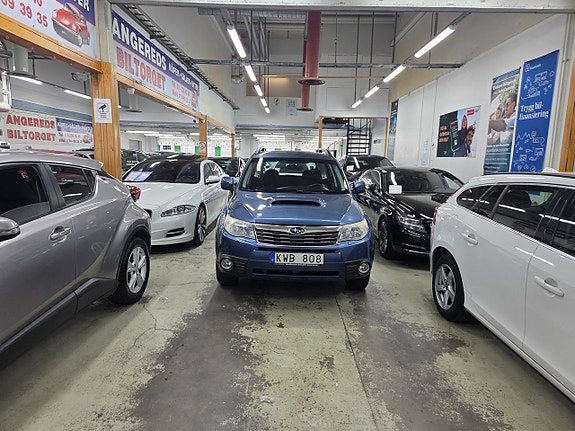 Subaru Forester 3 of 5
