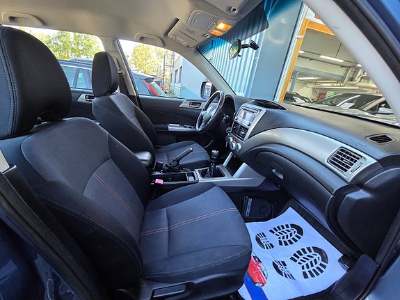Subaru Forester 8 of 14