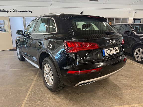 Audi Q5 4 of 5