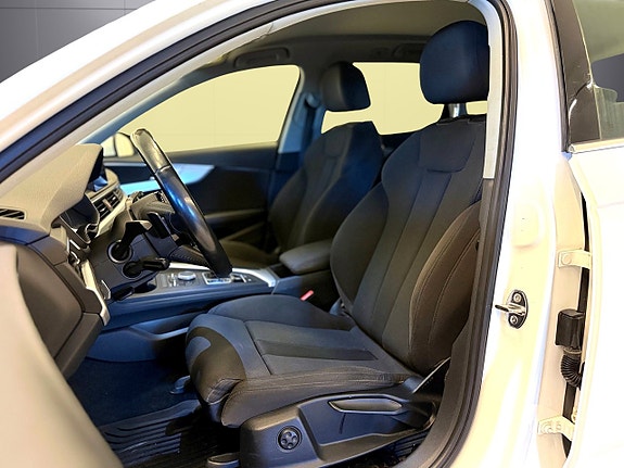 Audi A4 15 of 26