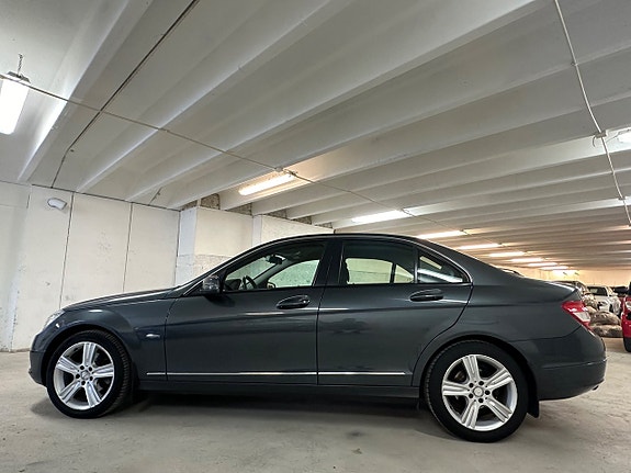 Mercedes-Benz C180 7 of 19