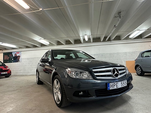 Mercedes-Benz C180 4 of 19