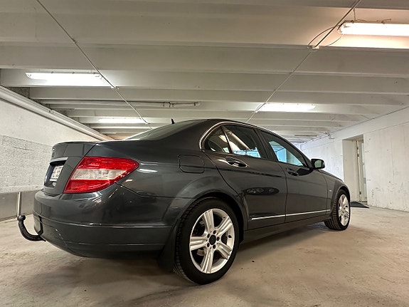 Mercedes-Benz C180 5 of 19