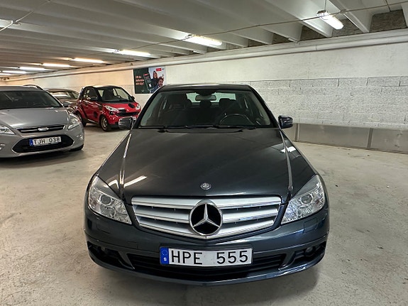 Mercedes-Benz C180 3 of 19