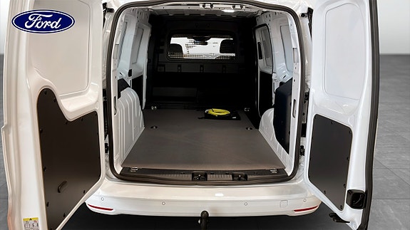 Ford Transit Connect 10 of 12