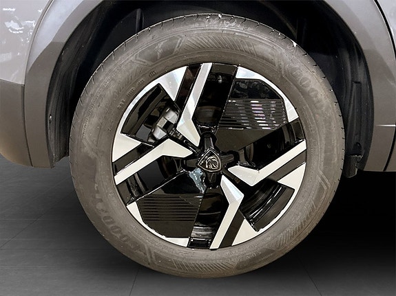 Peugeot 2008 18 of 19