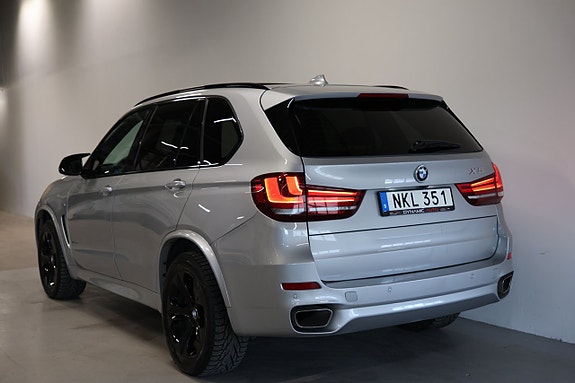 BMW X5 4 of 5