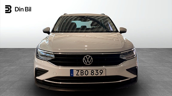 Volkswagen Tiguan 4 of 5