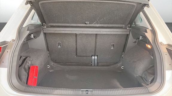 Volkswagen Tiguan 12 of 14