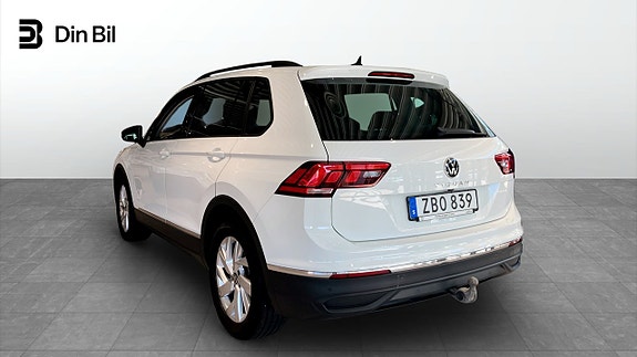 Volkswagen Tiguan 3 of 5