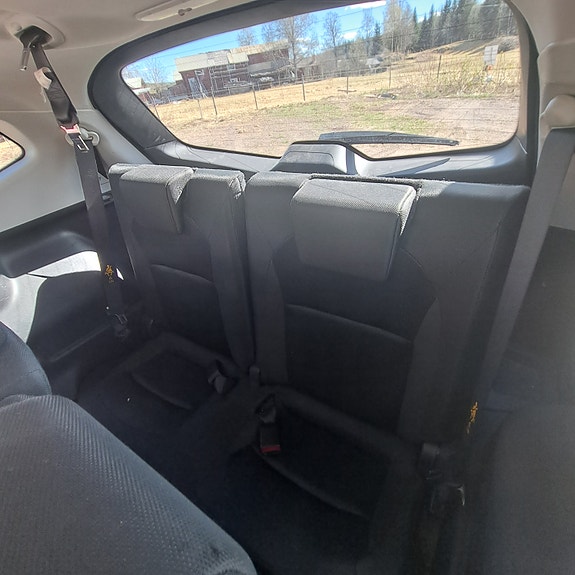 Nissan Qashqai+2 6 of 13