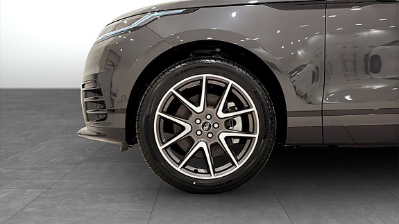 Land Rover Range Rover Velar 9 of 13
