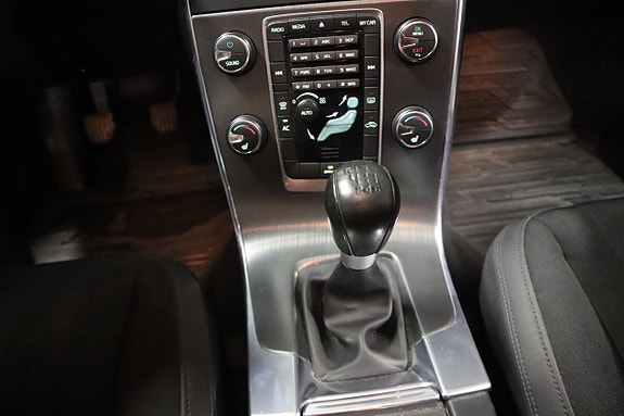 Volvo S60 14 of 23