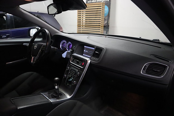 Volvo S60 13 of 23