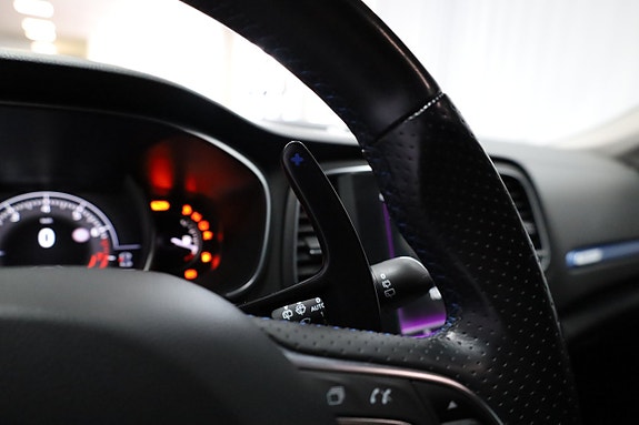 Renault Megane 22 of 29