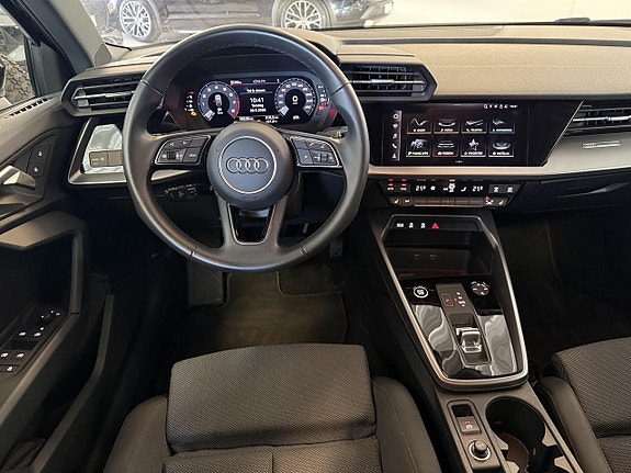 Audi A3 4 of 5