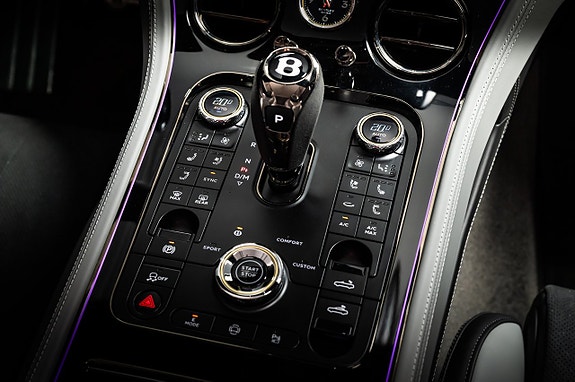 Bentley Continental GTC 16 of 23