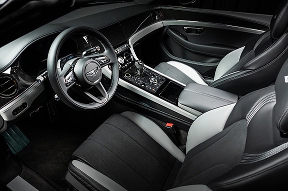 Bentley Continental GTC 14 of 23