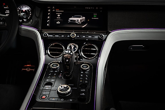Bentley Continental GTC 18 of 23