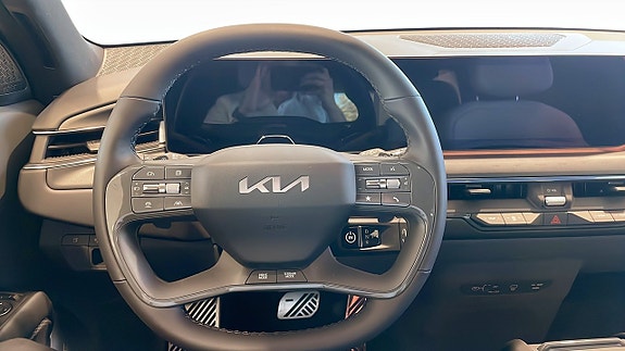 Kia EV9 10 of 12