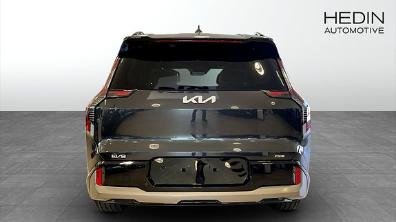 Kia EV9 5 of 12