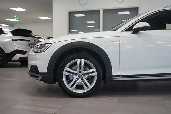 Audi A4 allroad 3 of 5