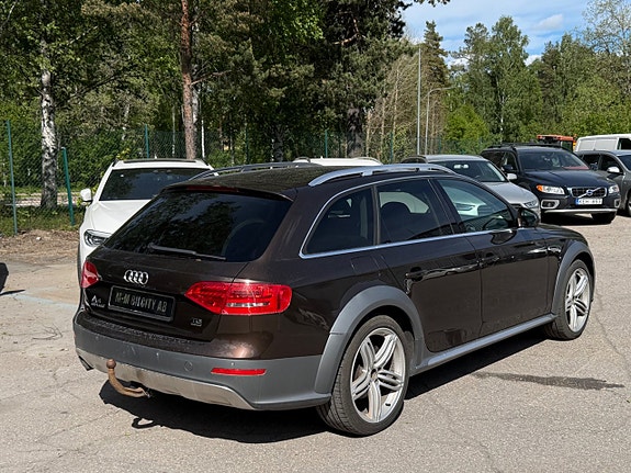 Audi A4 allroad 4 of 5