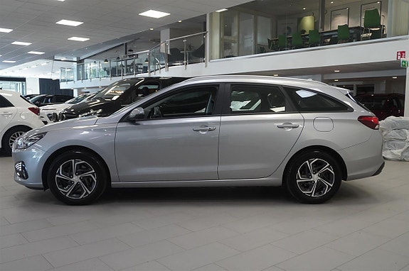 Hyundai i30 3 of 5