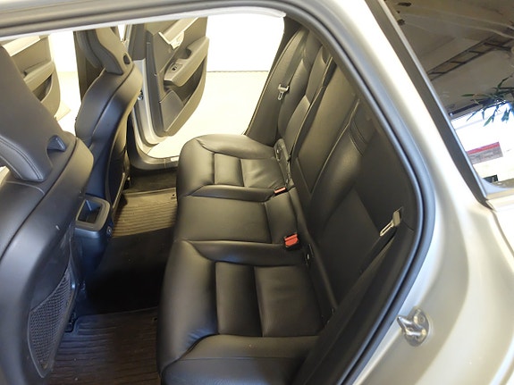 Volvo V90 11 of 14