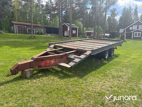 Trailer