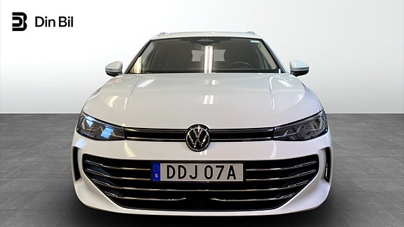 Volkswagen Passat 4 of 5