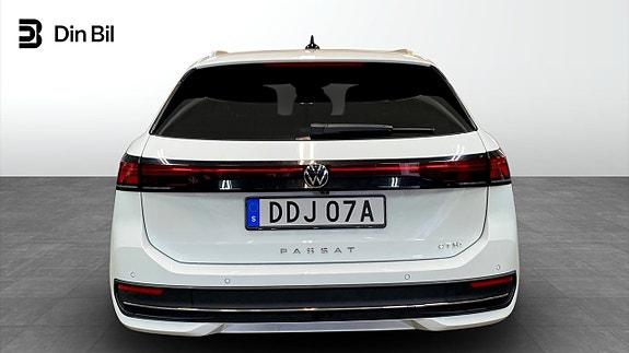 Volkswagen Passat 5 of 5