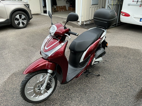Honda ANC125 2 of 5