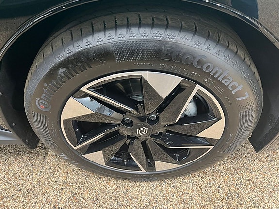Renault Clio 13 of 18