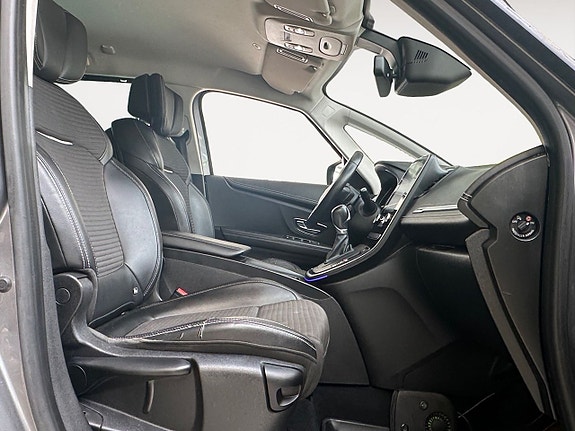 Renault Grand Scenic I 16 of 26