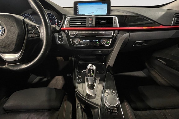 BMW 320 12 of 17
