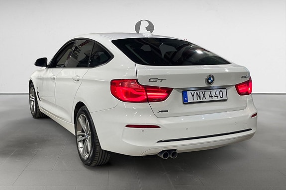 BMW 320 5 of 17