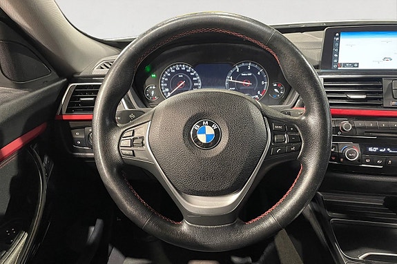 BMW 320 13 of 17